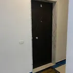 Troy's Apartman *