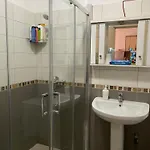 Troy's Apartman